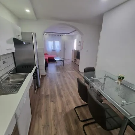 Manuela Apartman Šibenik